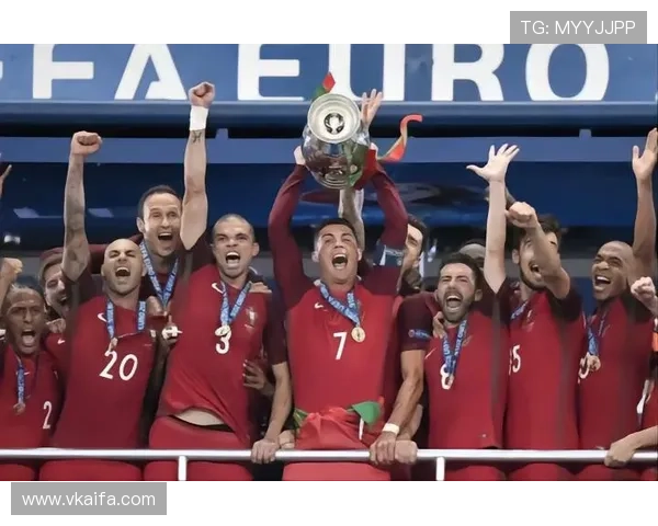 九号足球明星的传奇故事与成就解析